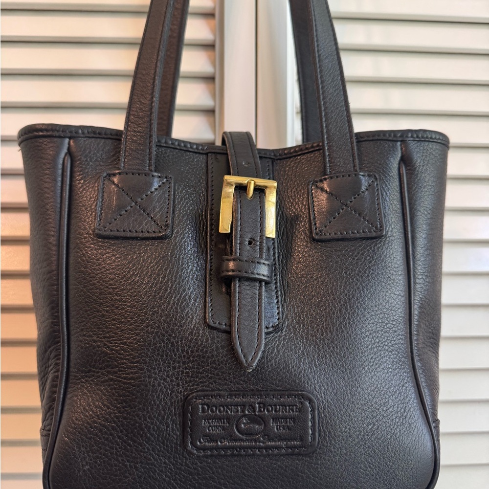 *RARE* 9” MINI Dooney & Bourke Black Pebble Leather Tote.
